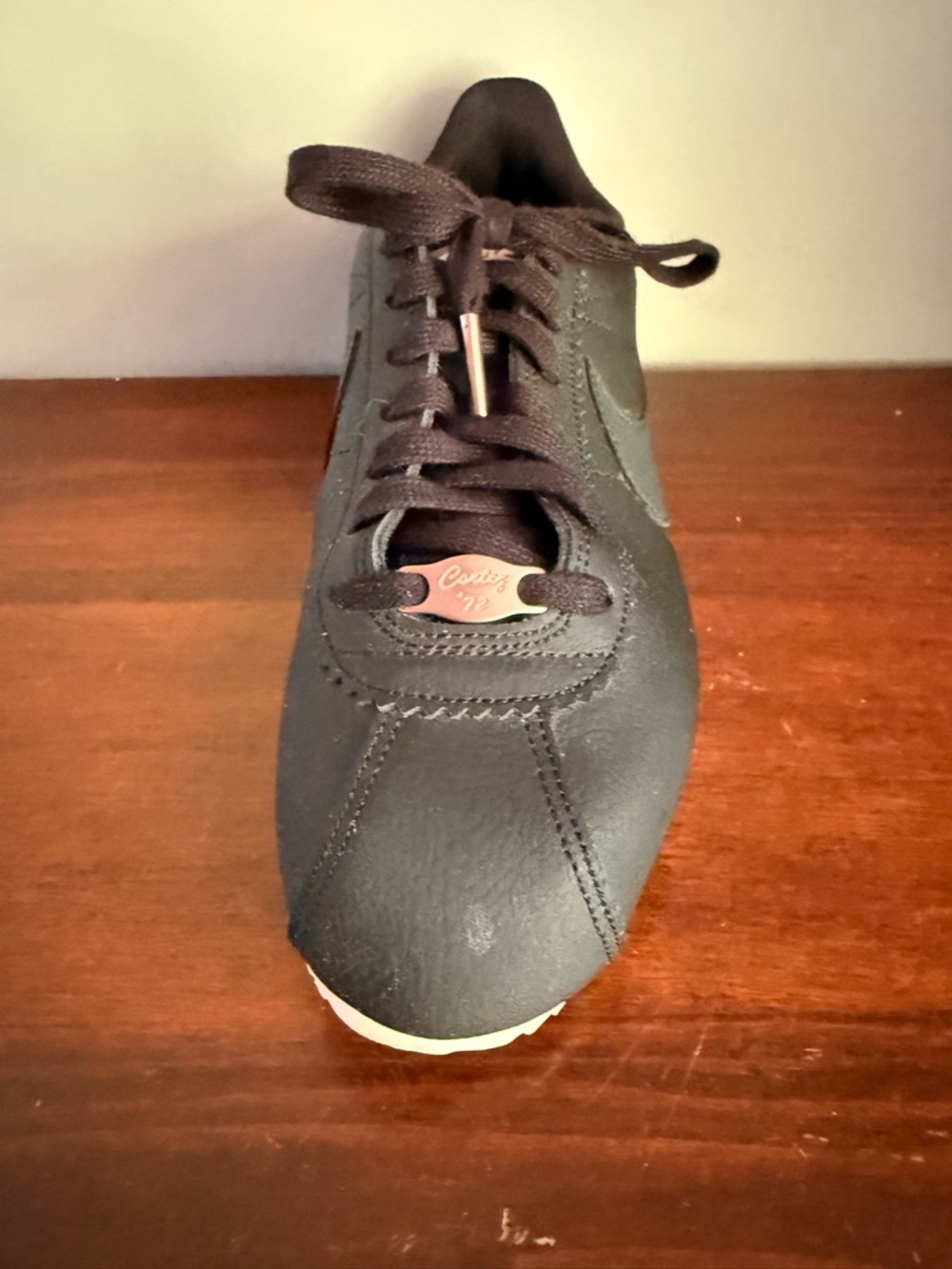 Nike women’s classic Cortez leather. Black with rose gold accents. size 8.5 - Picture 7 of 14
